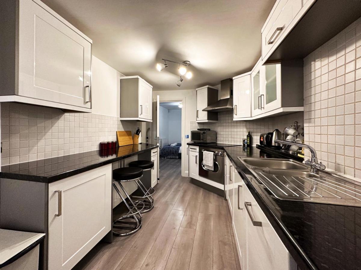 Chic In Mayfair Apartment *